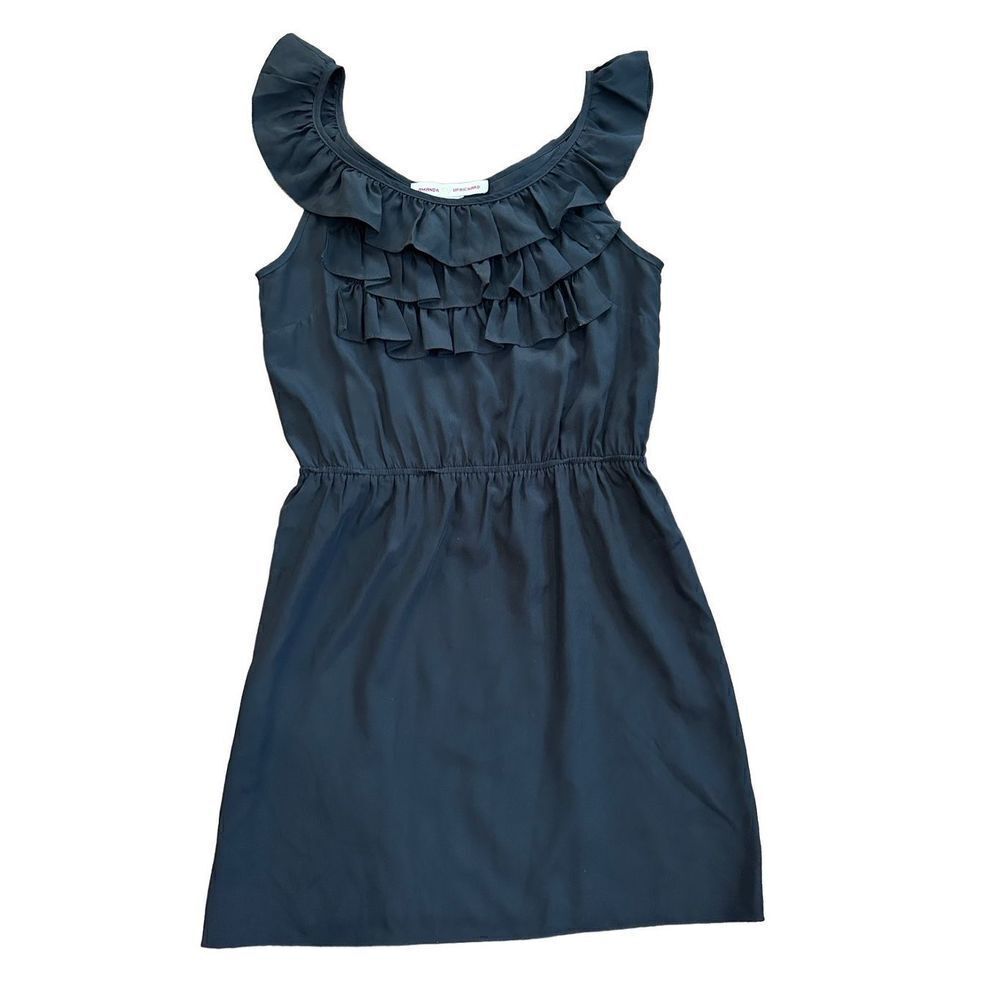 Amanda Uprichard Penny‎ Silk Ruffle Bib
Little Black Dress sz Small